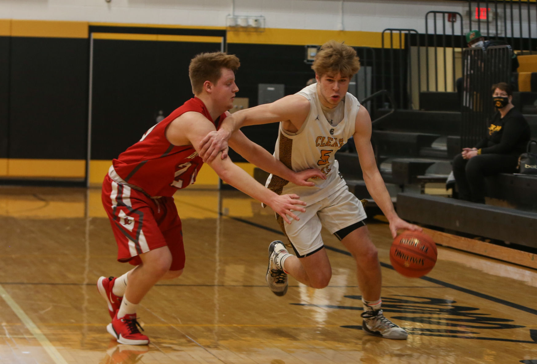 Clear Lake boys basketball vs Forest City - 01-09-21 -16.jpg
